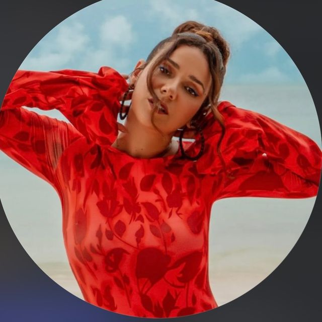 Hagit Assoulin – אמן/ית SevenStudio